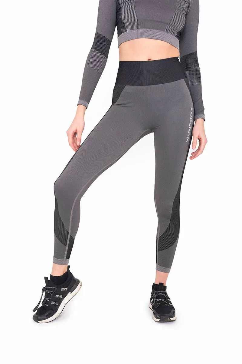 NEW UNDER ARMOUR Size Medium Womens Gray Leggings Compression